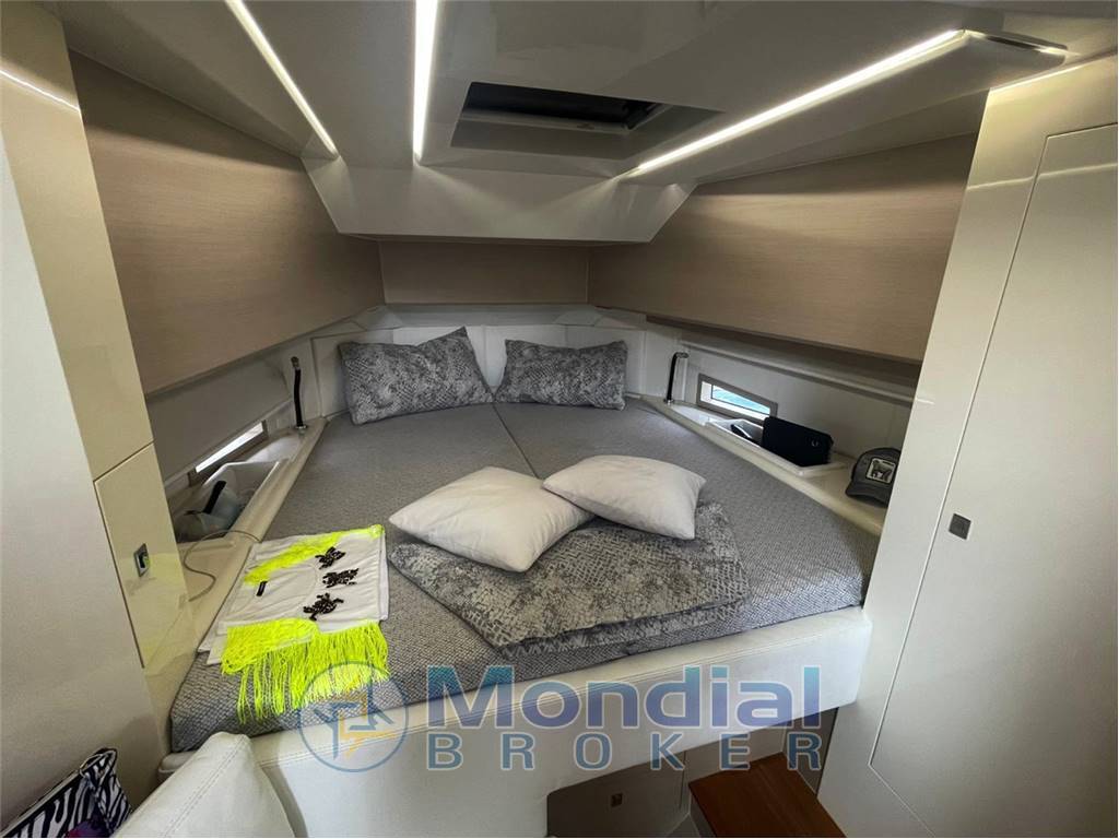 Sacs Rebel 40
