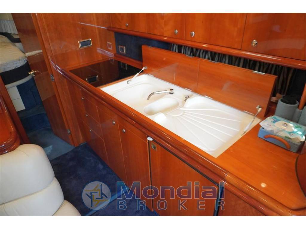 Sunseeker Camargue 51