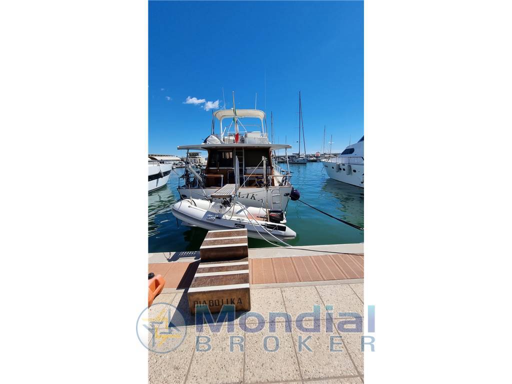 Cantieri di pisa Atlas 17
