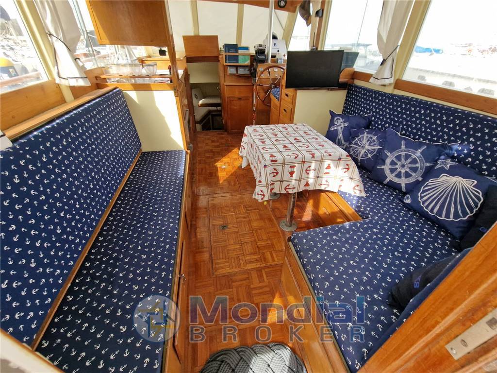Grand banks 32