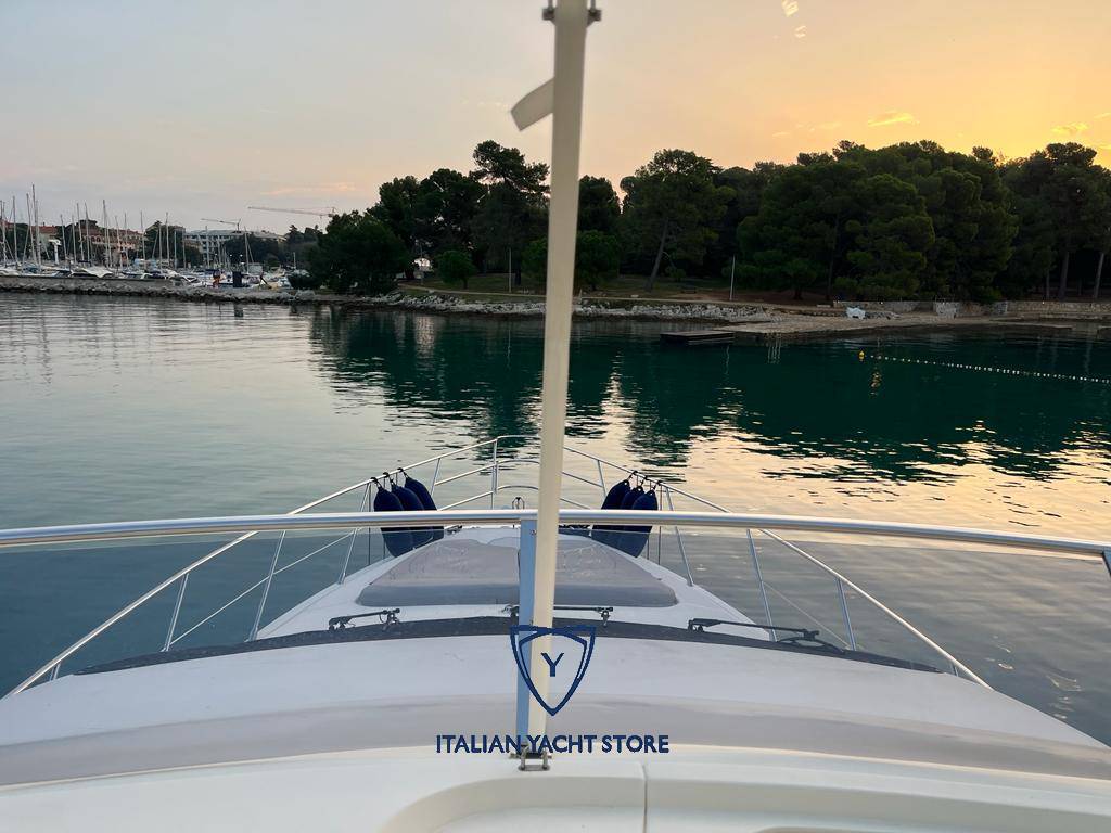 Azimut 55