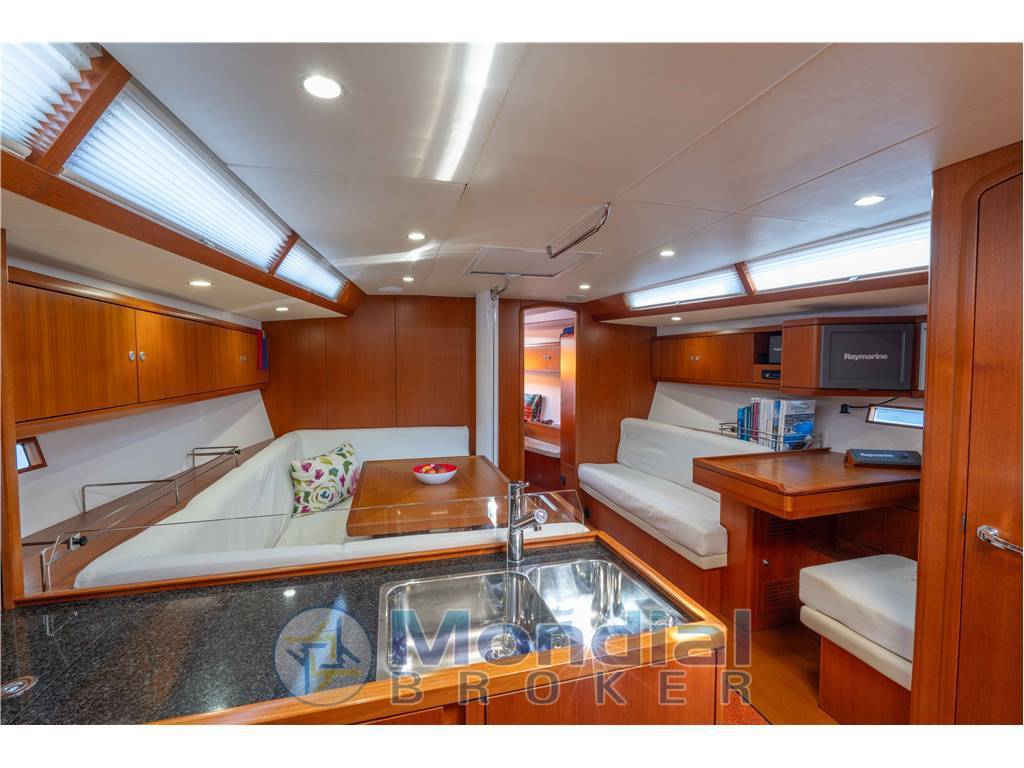 Solaris yachts Solaris one 48