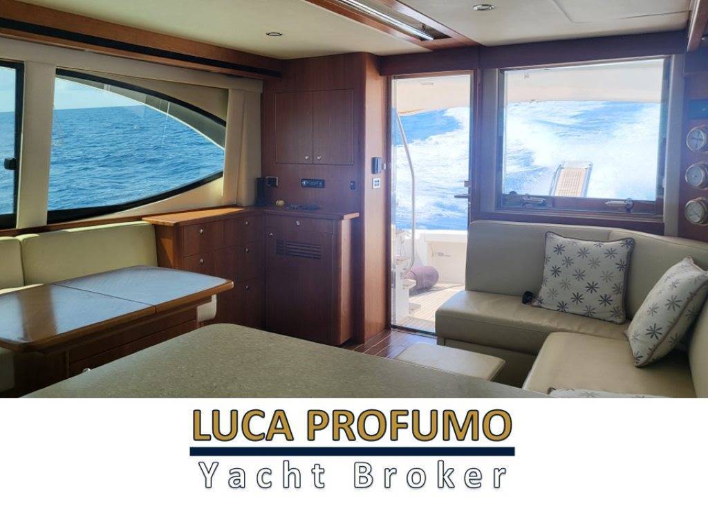 Riviera marine Bf 45 flybridge