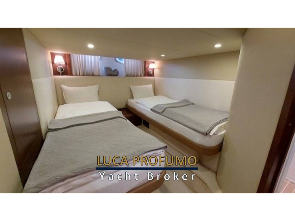 Princess yachts V45