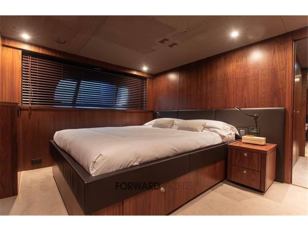 Sunseeker 40m yacht
