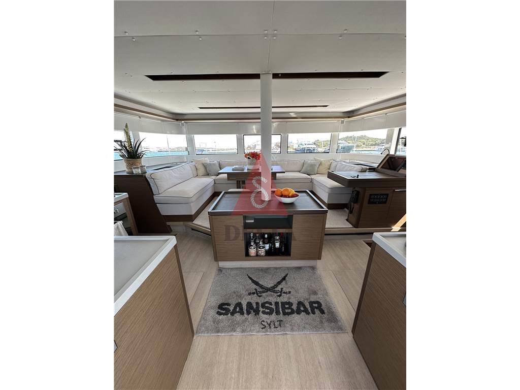 Lagoon 50