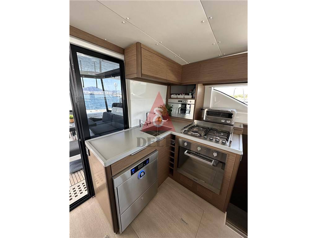 Lagoon 50