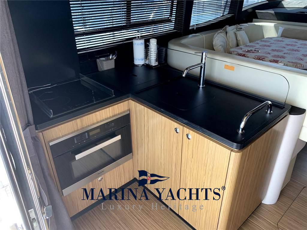 Azimut Magellano 43
