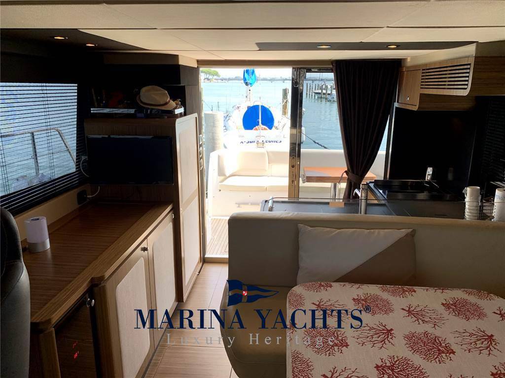 Azimut Magellano 43