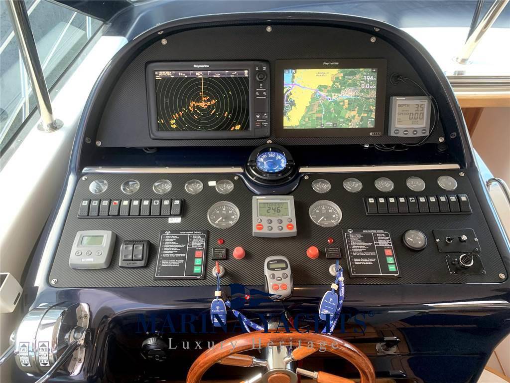 Uniesse marine 48 hard top