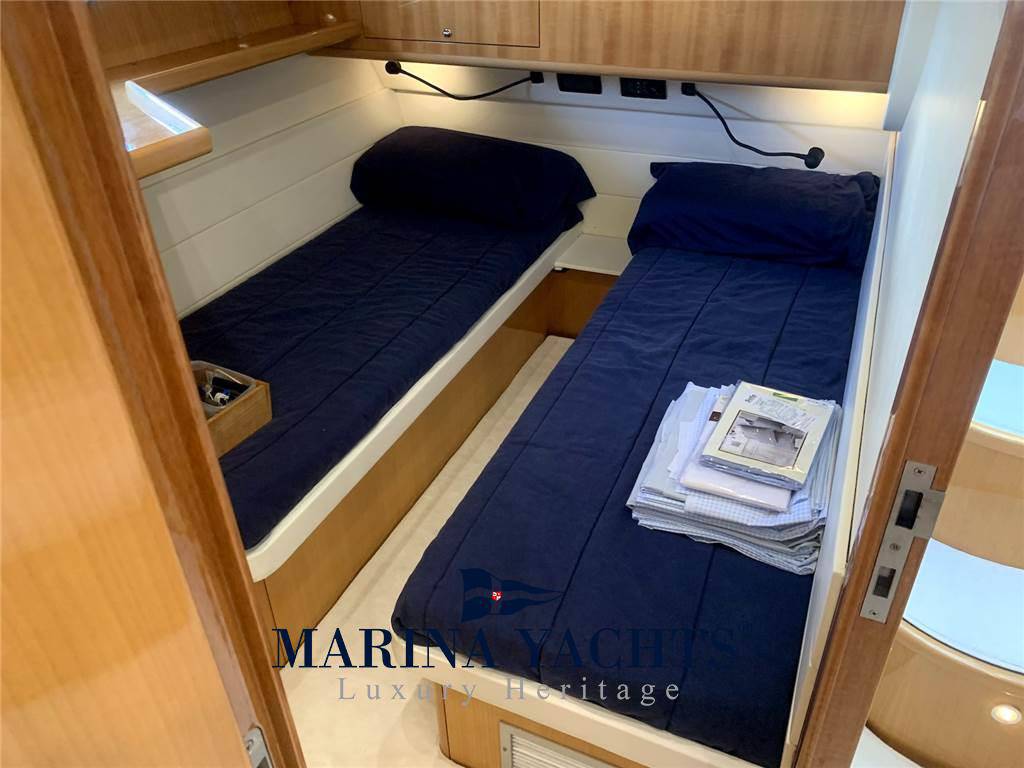 Uniesse marine 48 hard top