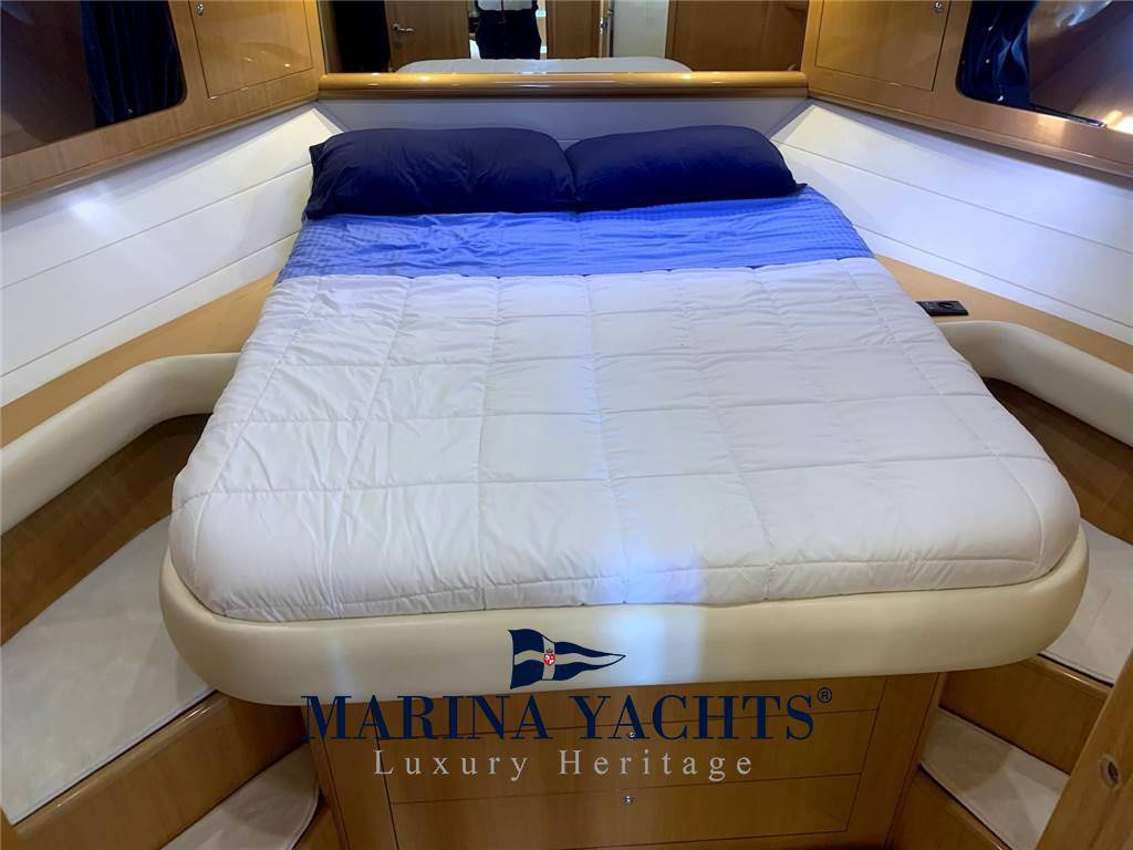 Uniesse marine 48 hard top