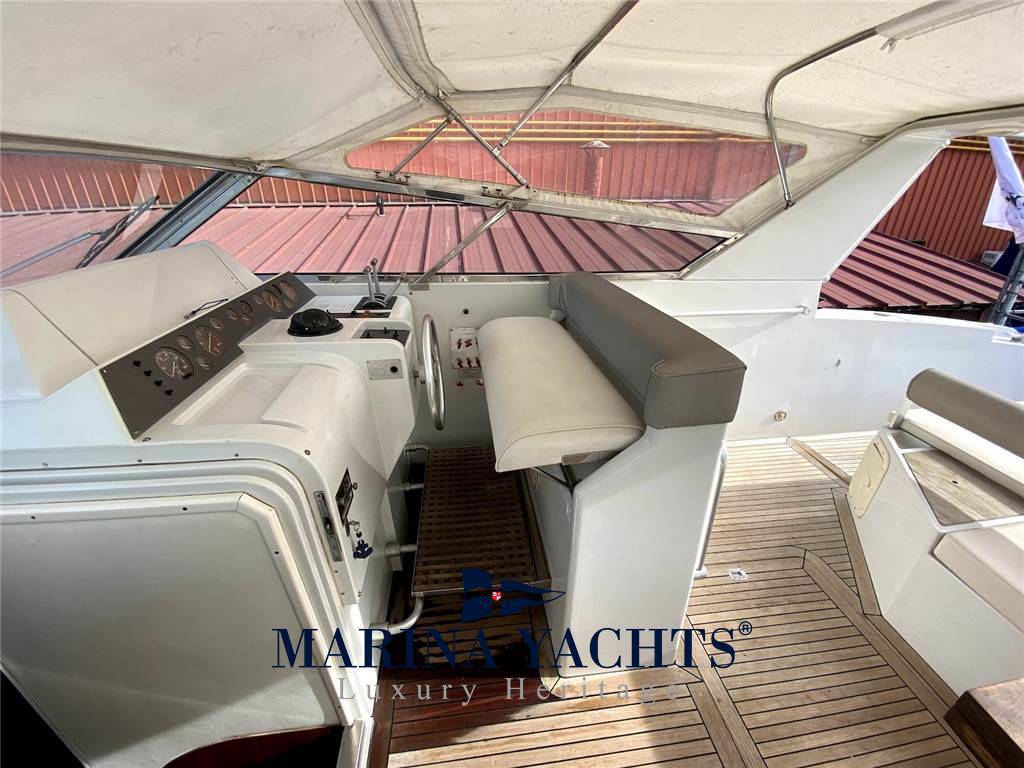 Ferretti Altura 47