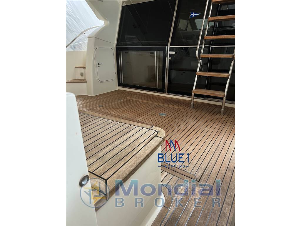 Ferretti 460 fly