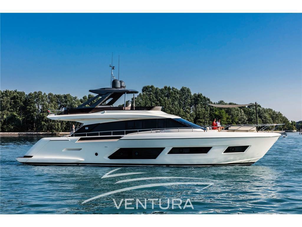 Ferretti yachts 670