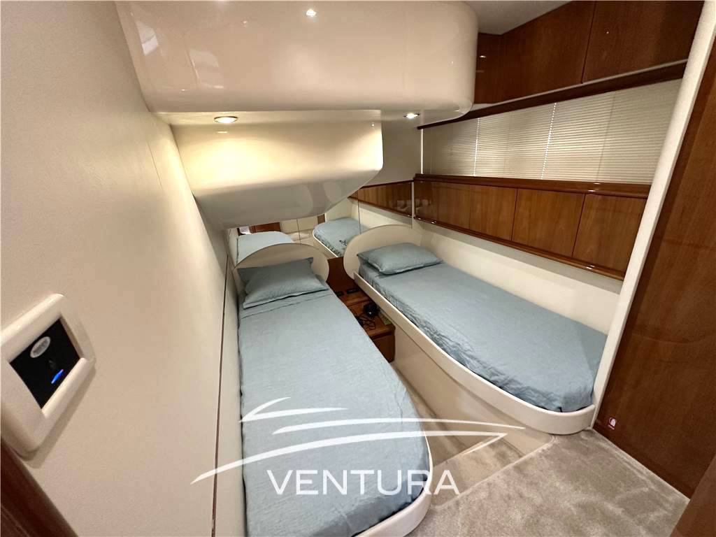 Pershing 50