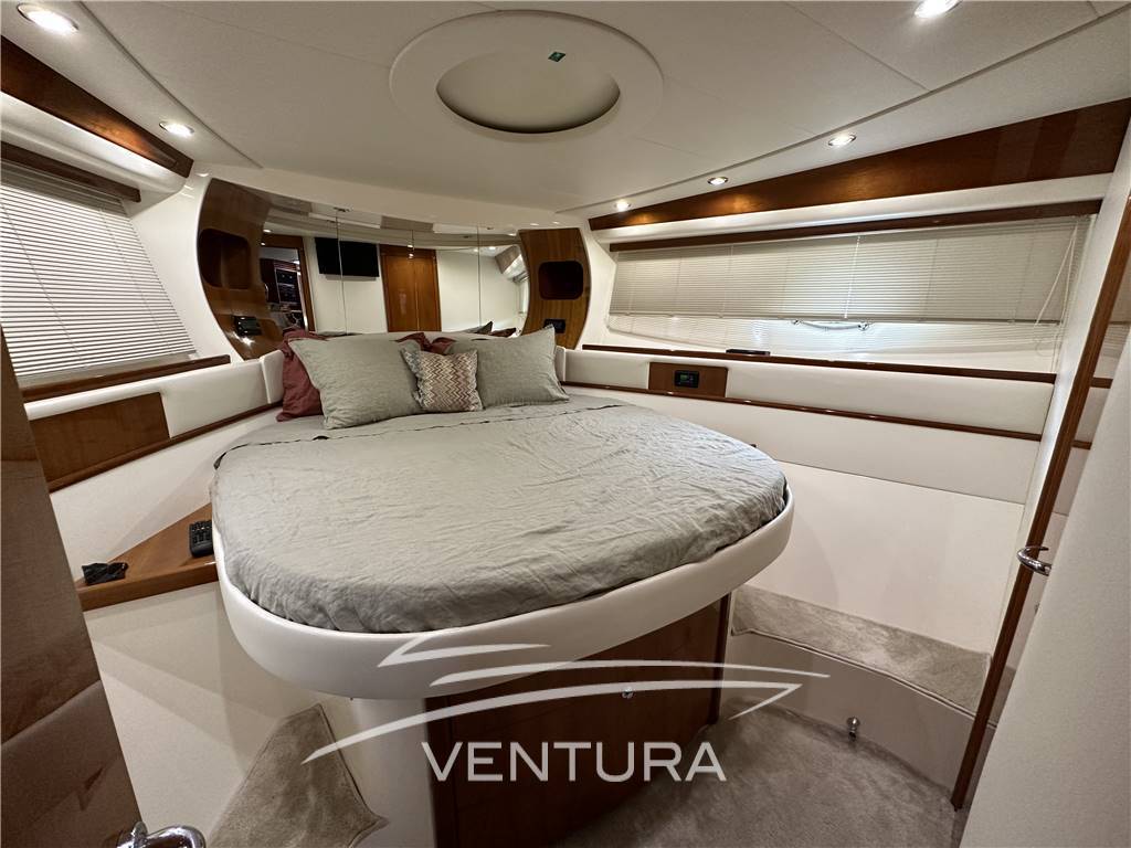 Pershing 50