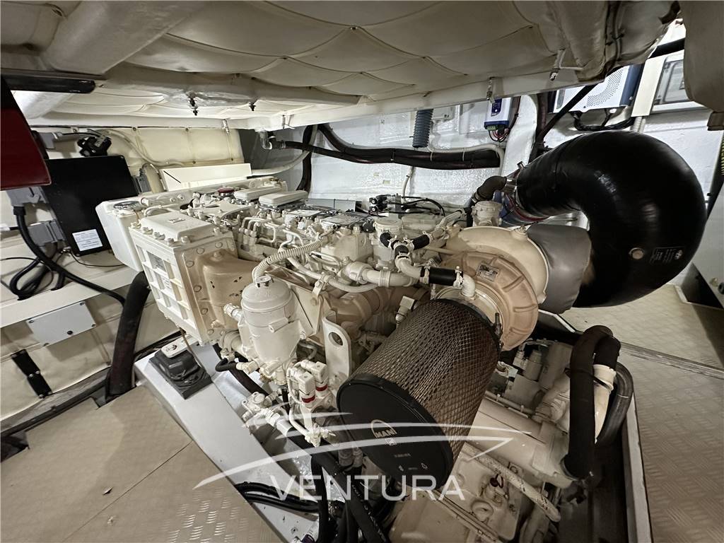 Pershing 50