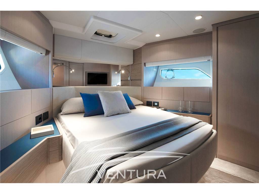 Ferretti yachts 500