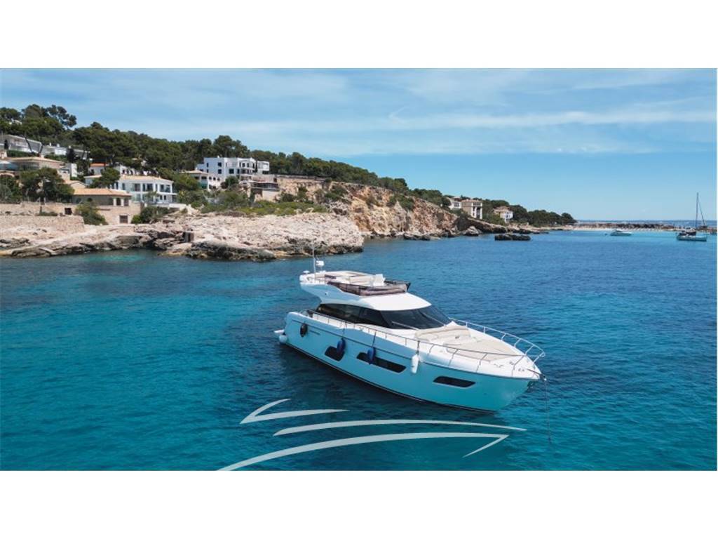 Ferretti yachts 550