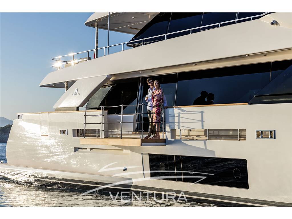 Custom line 33 navetta
