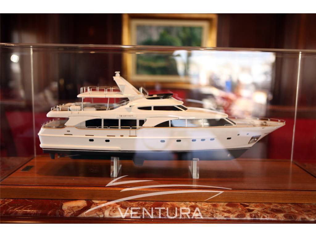 Benetti Tradition 100