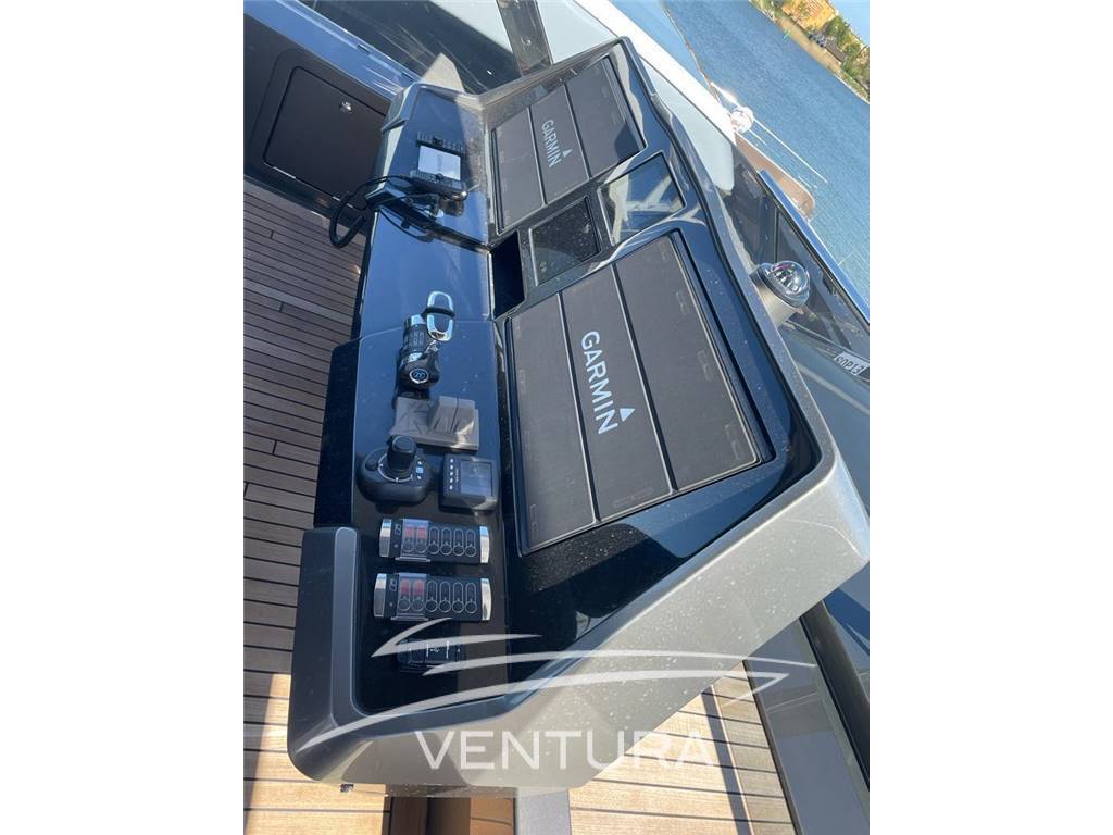 Sunreef 80 power