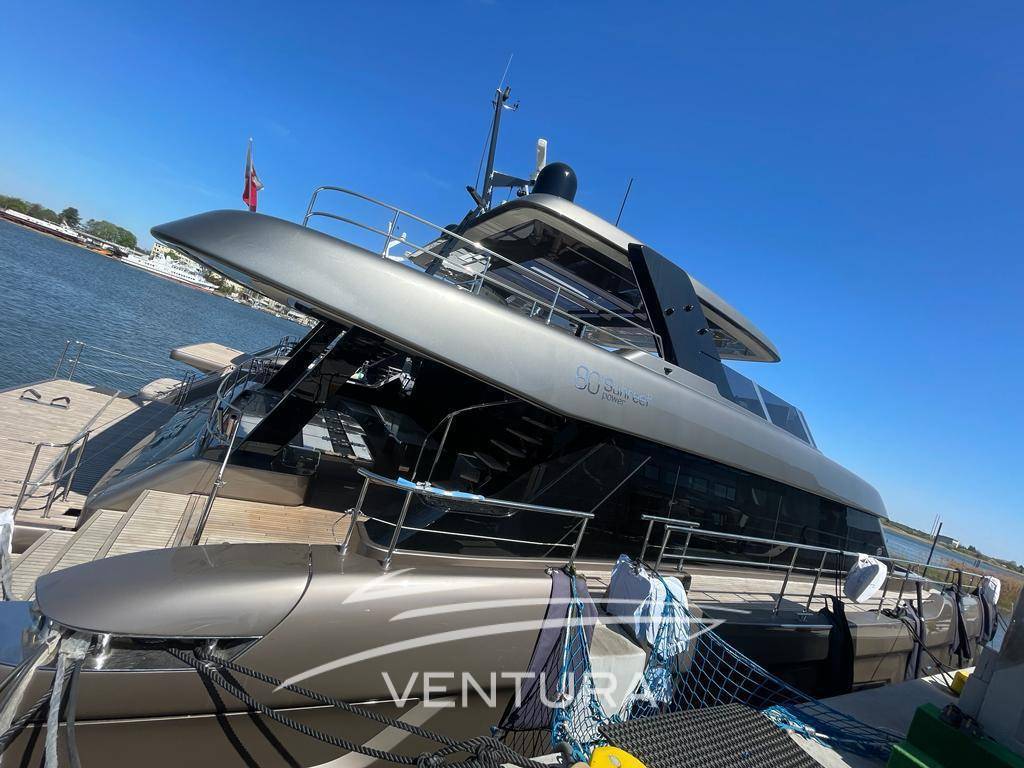 Sunreef 80 power