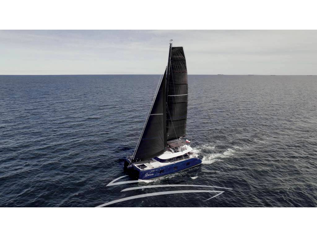 Sunreef 60 sailing