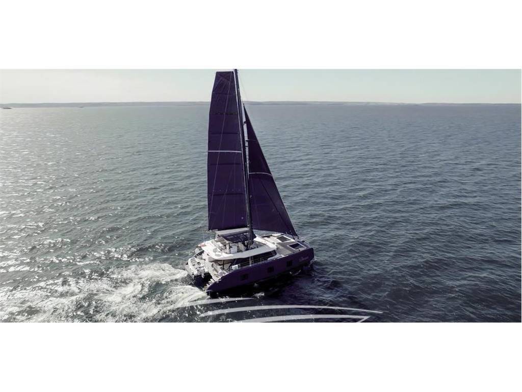 Sunreef 60 sailing