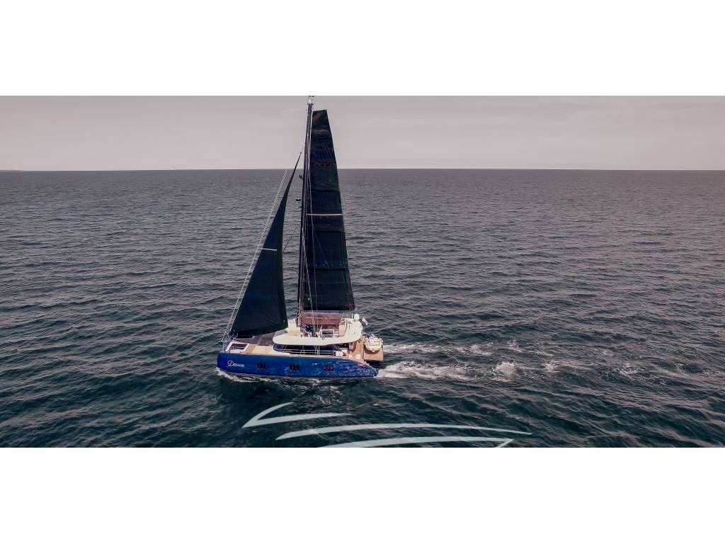 Sunreef 60 sailing