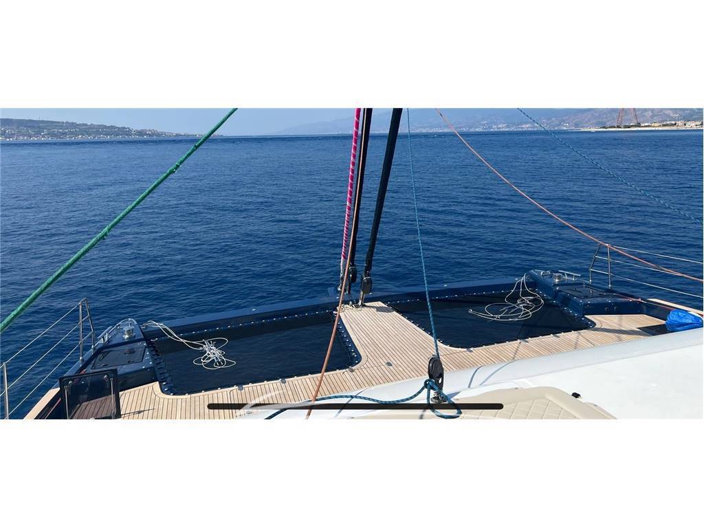 Sunreef 60 sailing