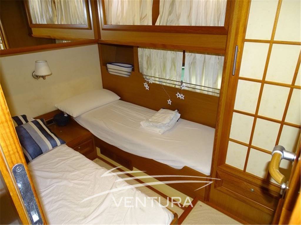 Mochi craft Dolphin 54