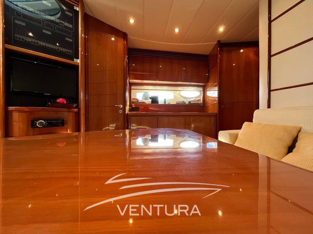 Pershing 50
