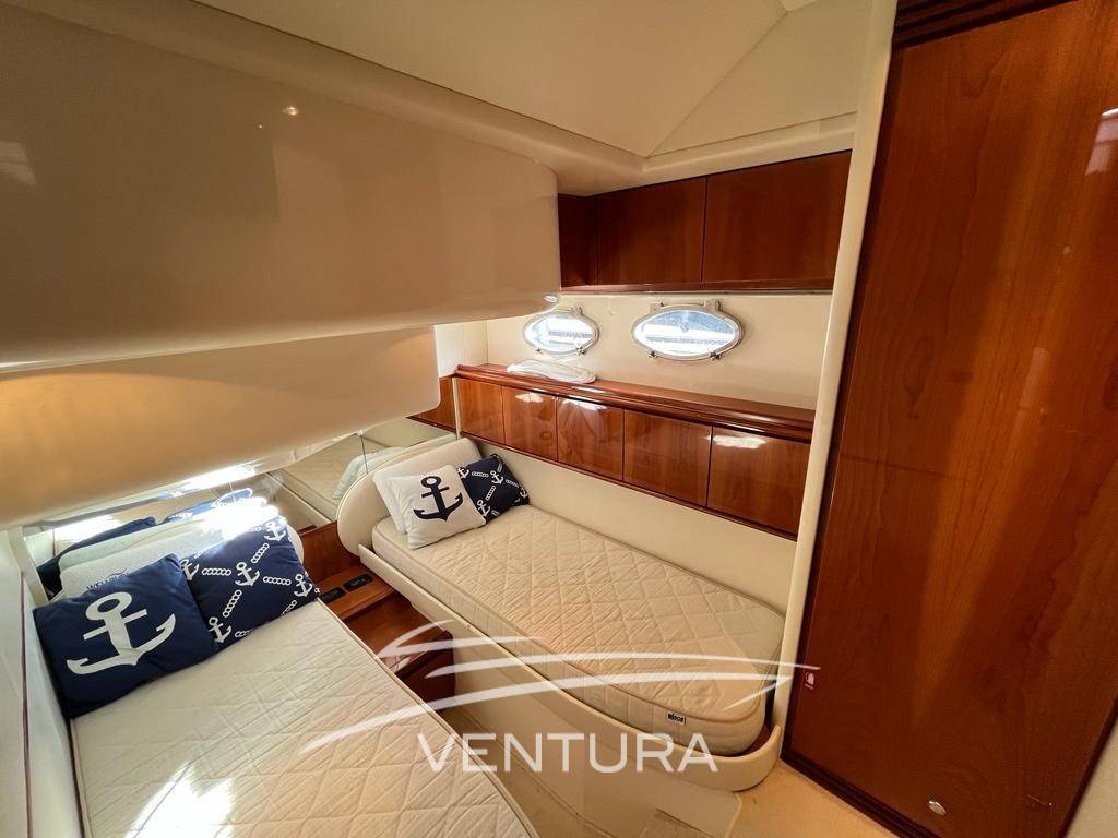 Pershing 50