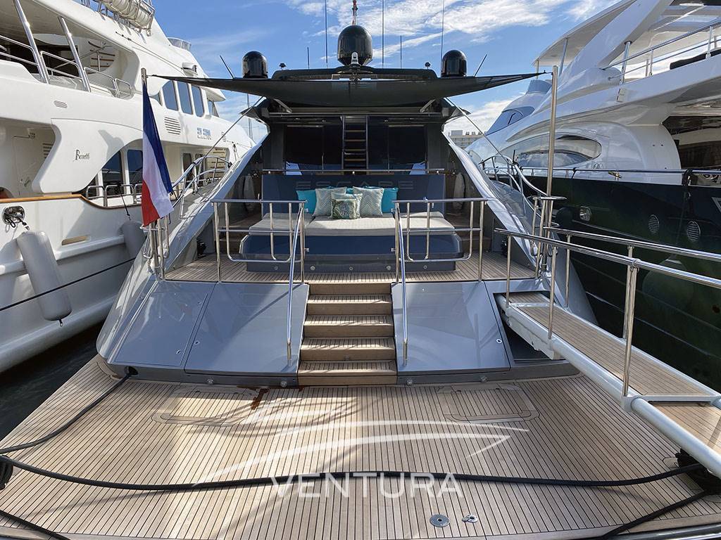 Palmer johnson 120