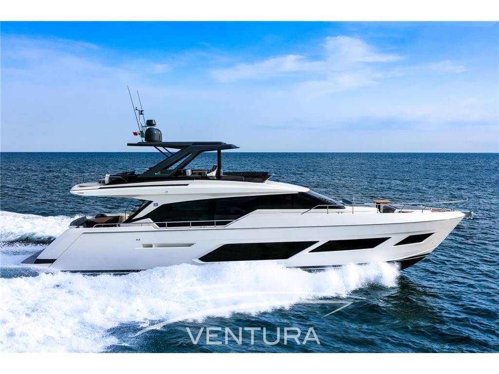 Ferretti yachts 720