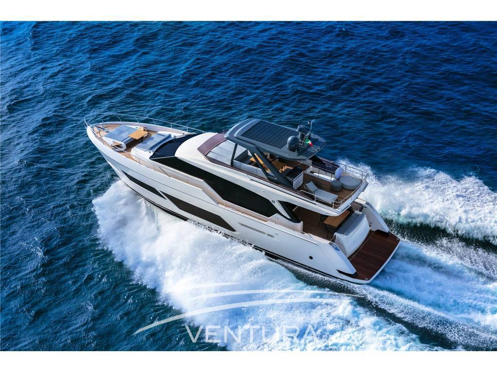 Ferretti yachts 720