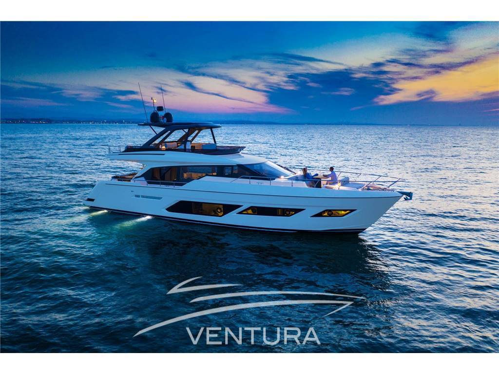 Ferretti yachts 720
