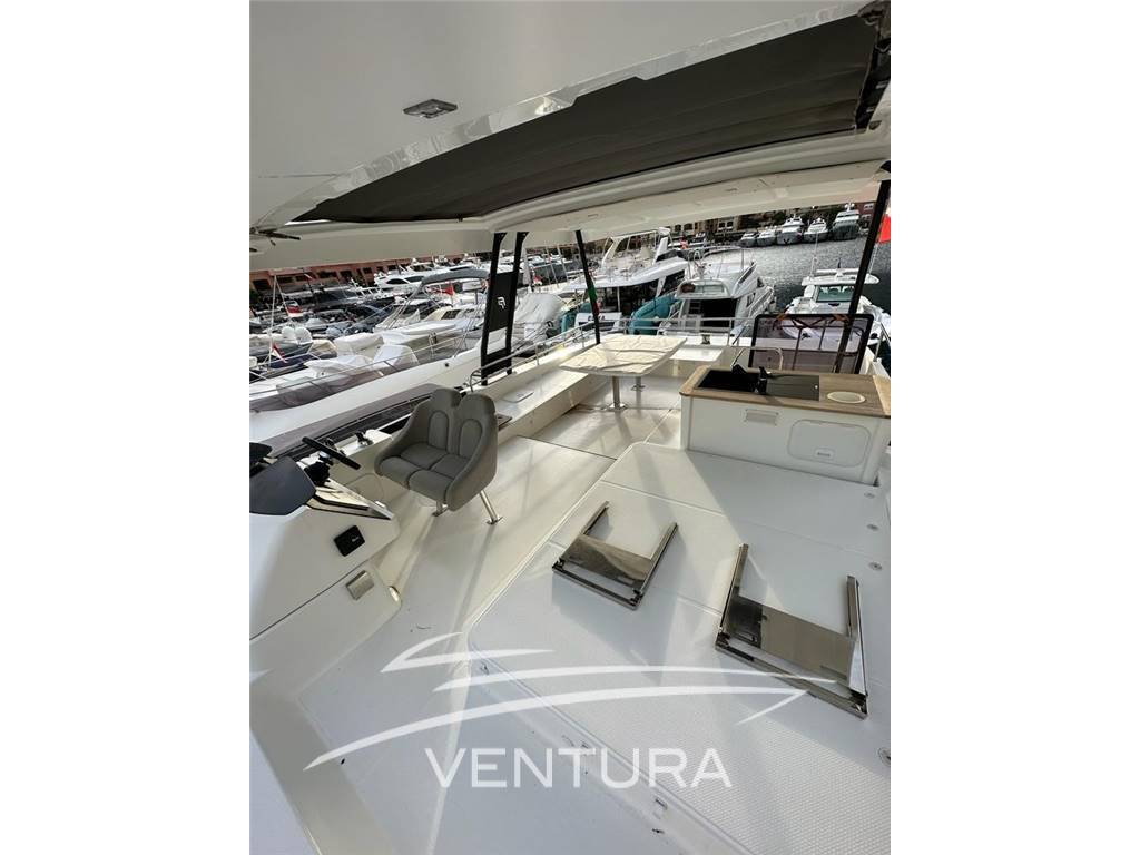 Fountaine pajot My 6