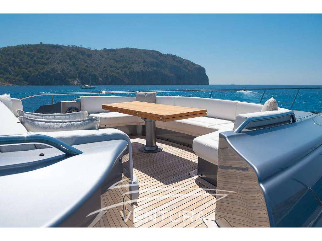 Pershing 9x