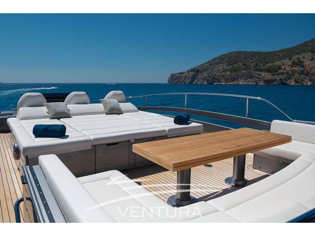 Pershing 9x