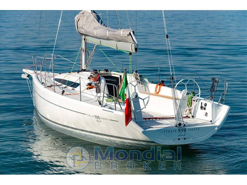 Italia yachts Italia 9.98