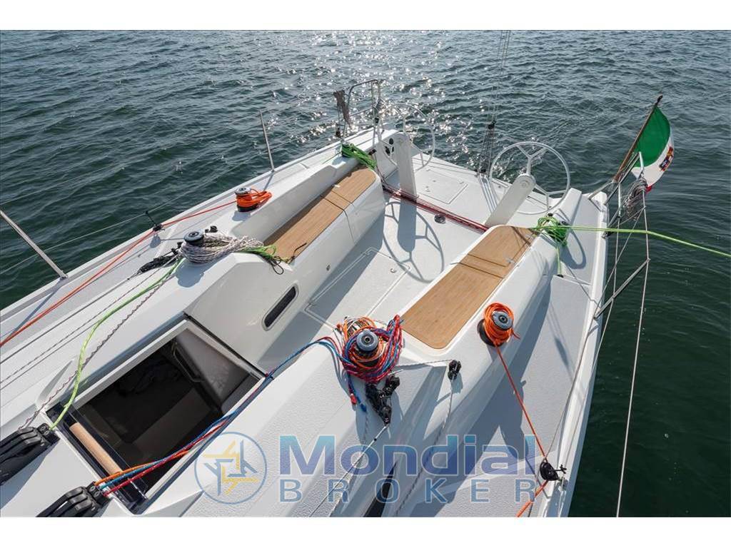 Italia yachts Italia 9.98
