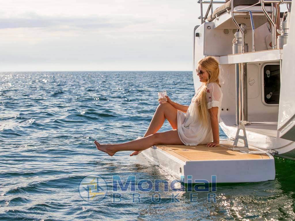 Hanse 548