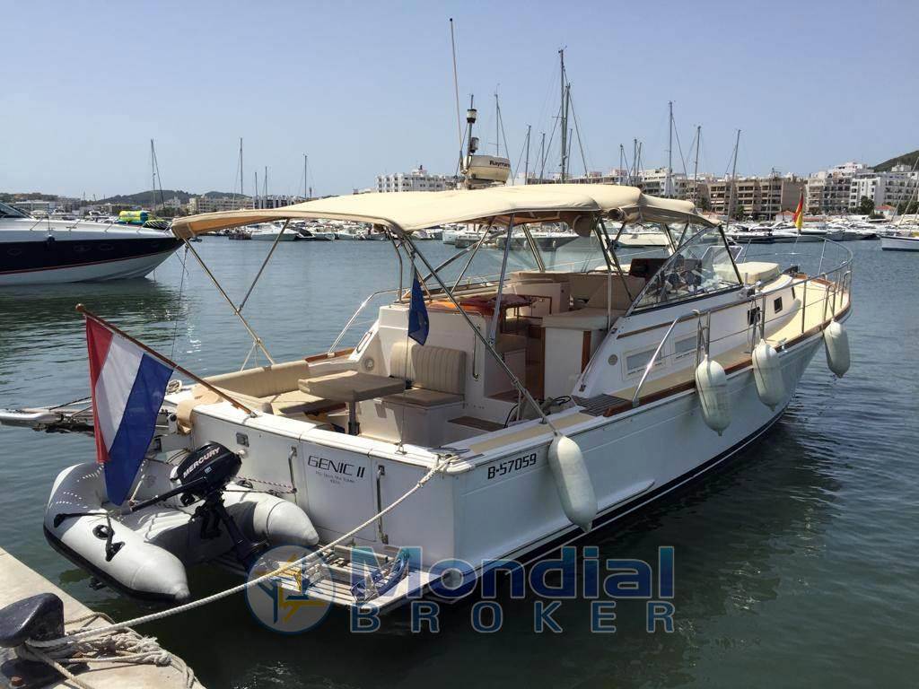 Grand banks Eastbay 38