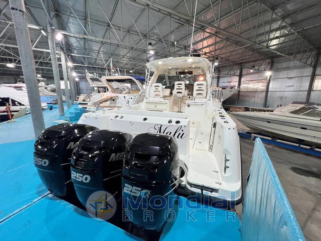 Boston whaler 345 conquest