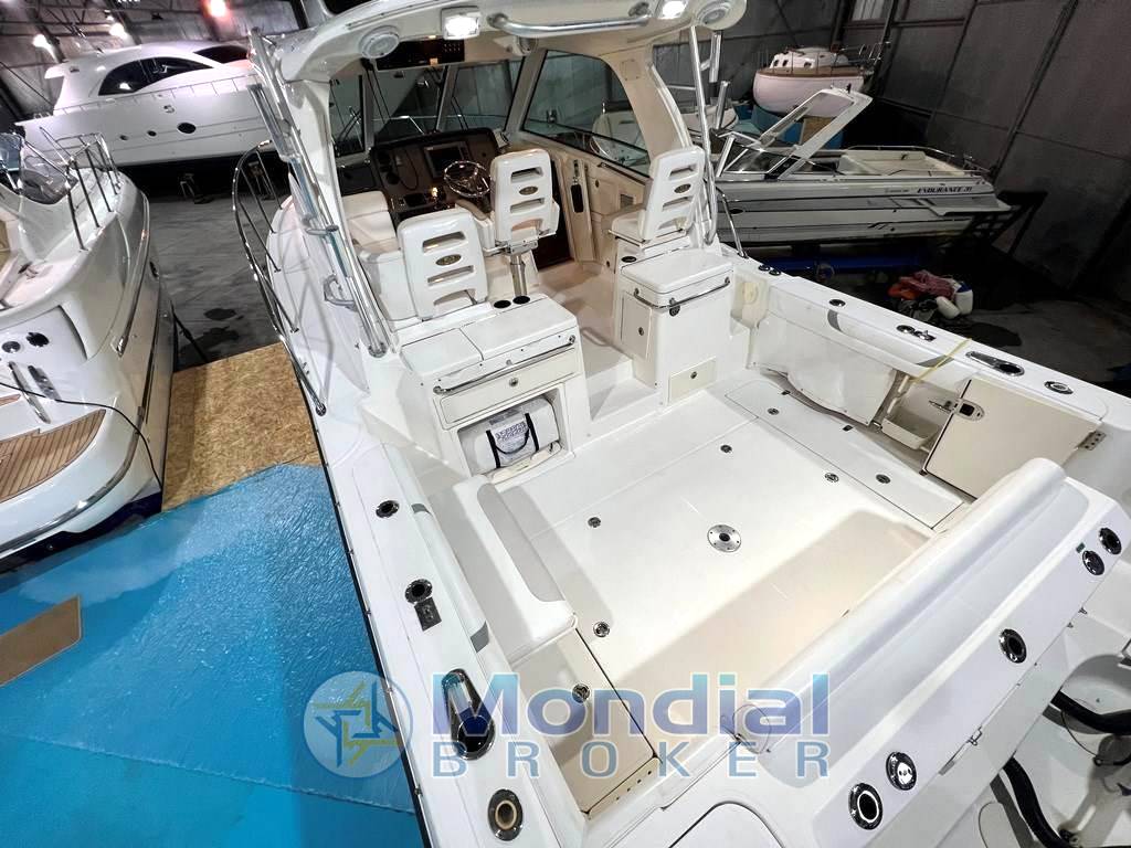 Boston whaler 345 conquest