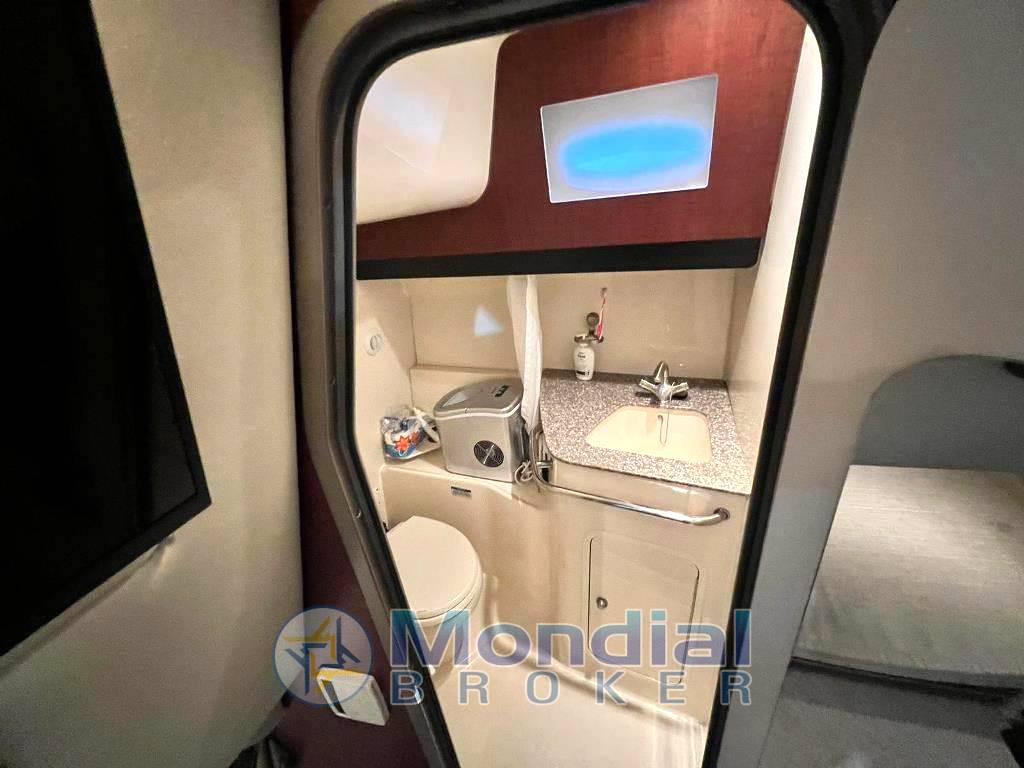 Boston whaler 345 conquest