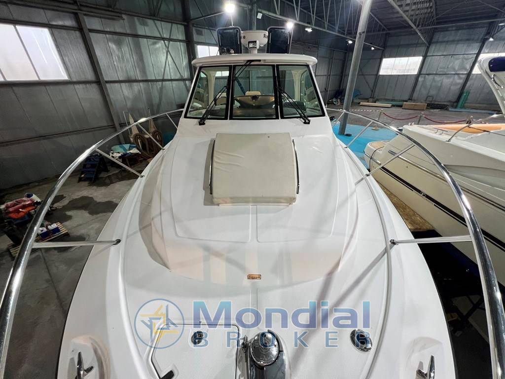 Boston whaler 345 conquest